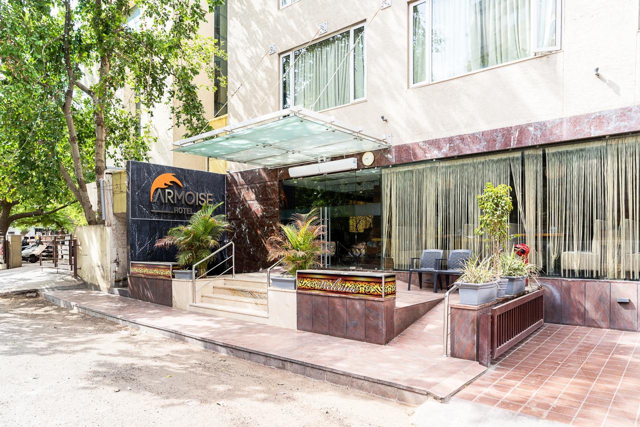 Super Inn Armoise Hotel Ahmedabad Bagian luar foto